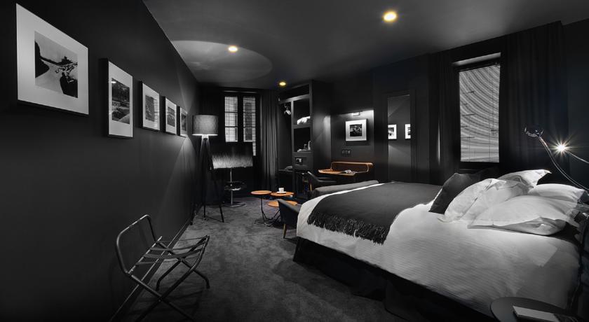 Petit Hotel Confidentiel Chambery Room photo